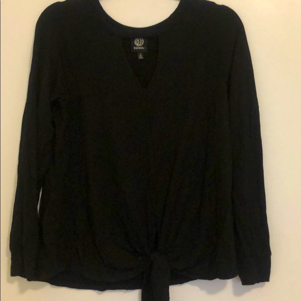 Long sleeve with tie front!